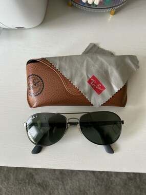 Ray-Ban RB3549 Polarized Aviator Sunglasses with Case and Cloth